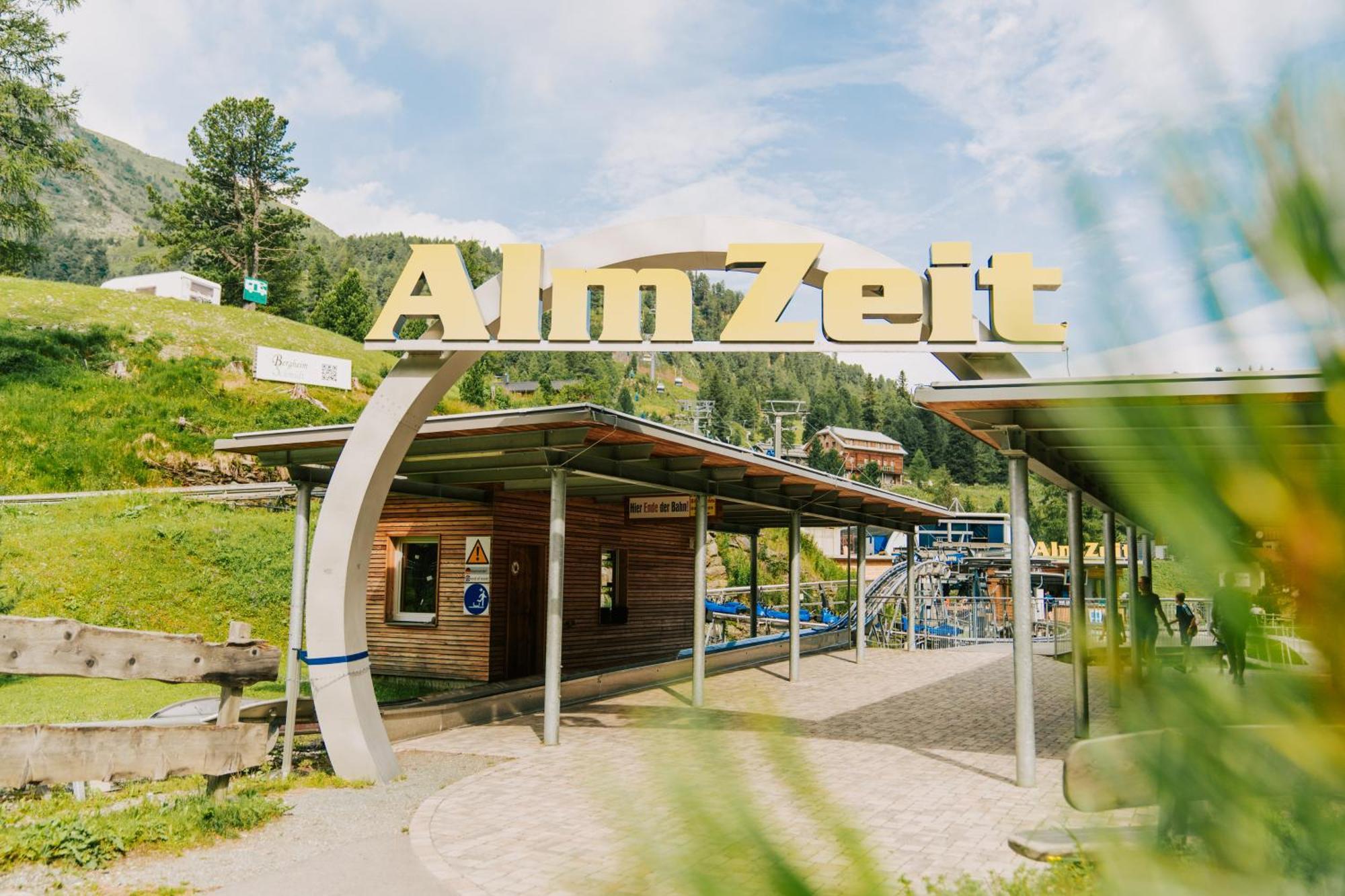 Bergheim Schmidt, Almhuetten Im Wald Appartments An Der Piste Alpine Huts In Forrest Appartments Near Slope Turracher Hoehe Exterior photo